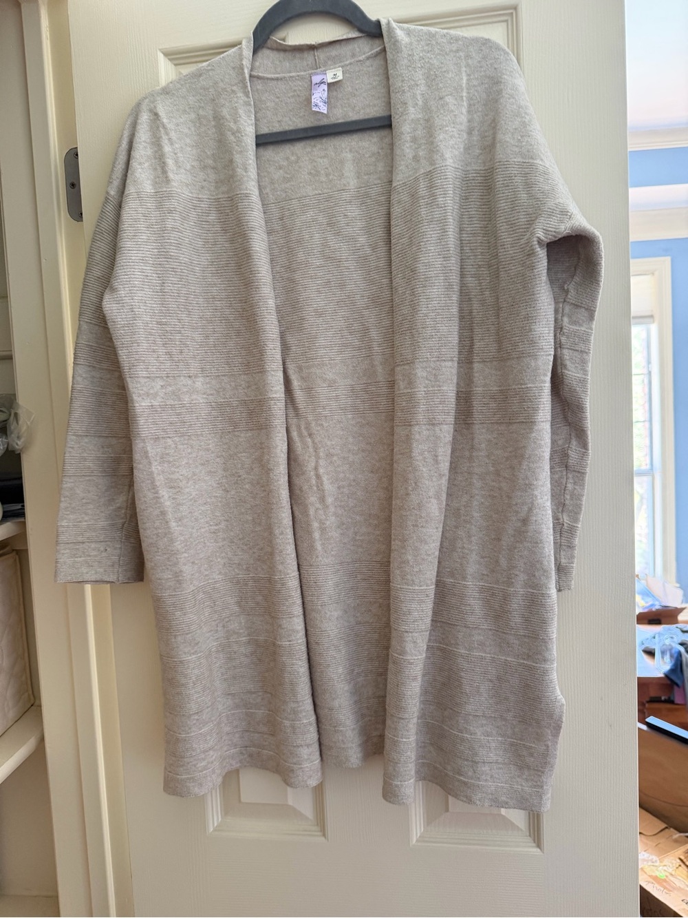 Francesca's Collections Light Gray Open-Front Cardigan